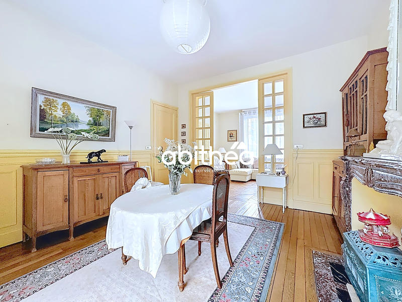 Maison - 186 m² - 6 pièces