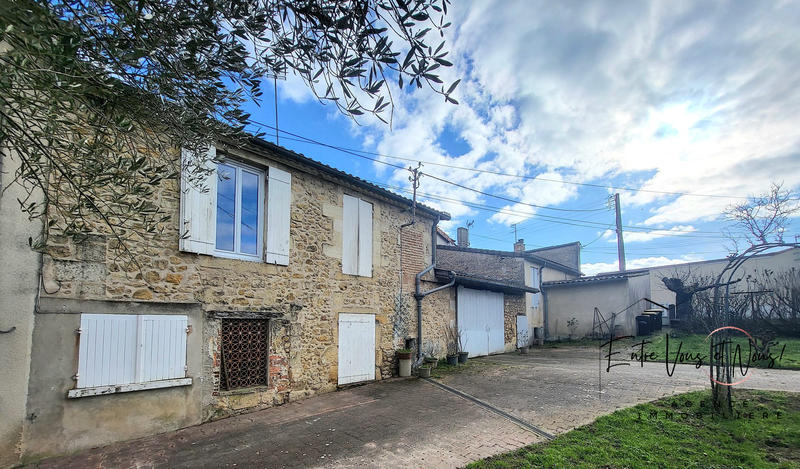 Maison - 336 m² - 8 pièces