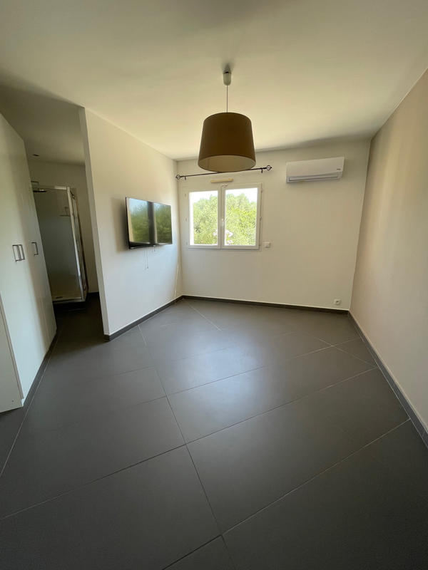 Villa - 220 m² - 9 pièces