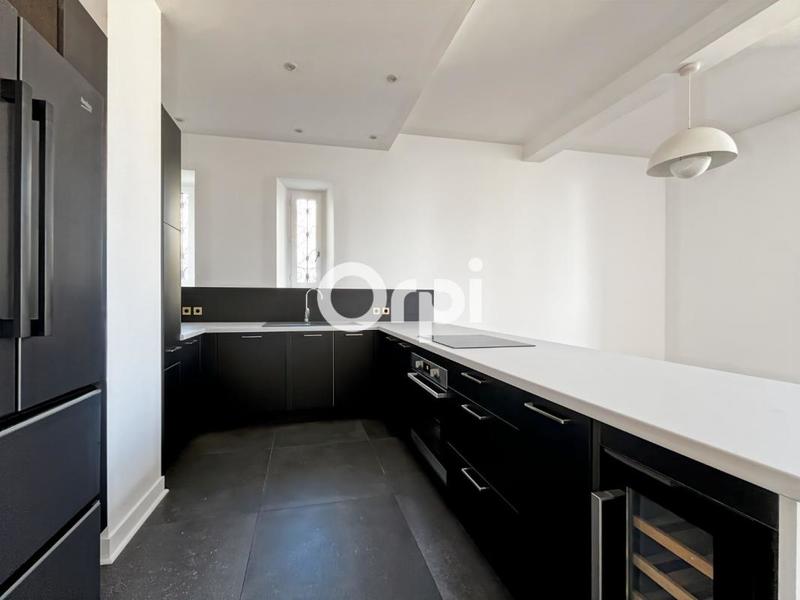 Appartement - 98 m² - 3 pièces