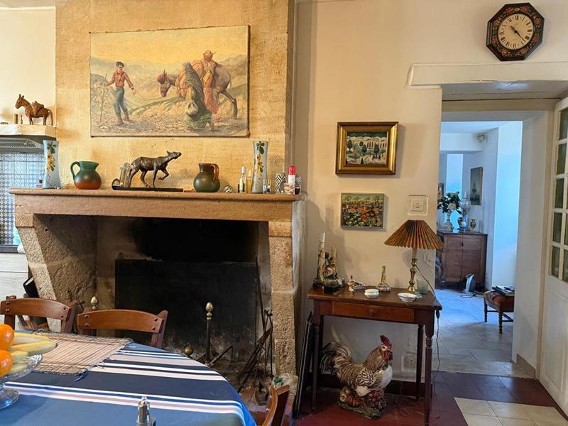 Maison en pierre - 245 m² - 6 pièces