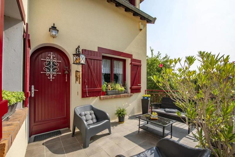 Maison - 115 m² - 6 pièces