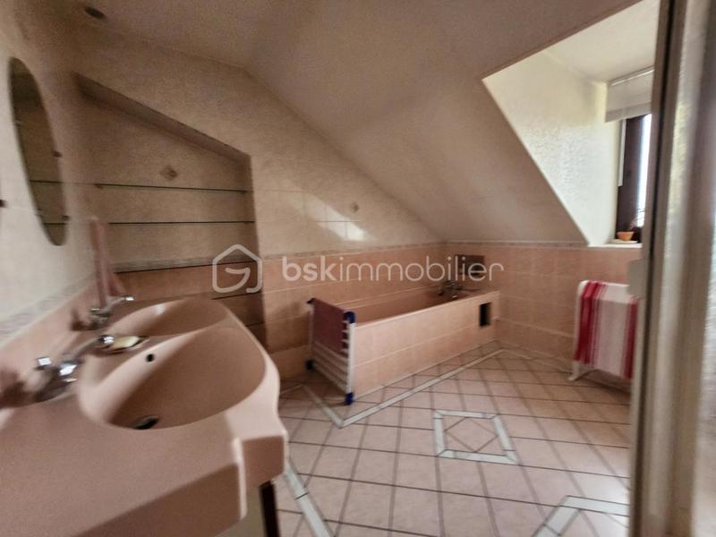 Maison de ville - 260 m² - 9 pièces