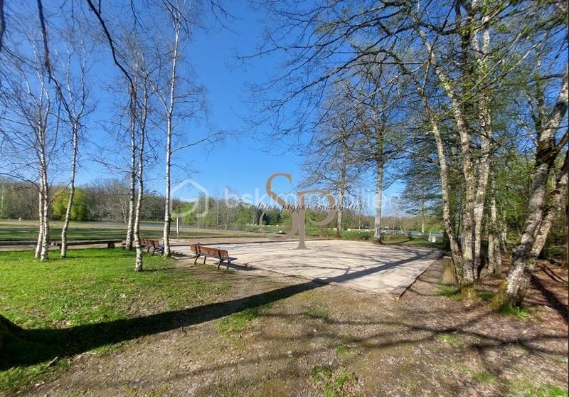 Pavillon - 125 m² - 7 pièces