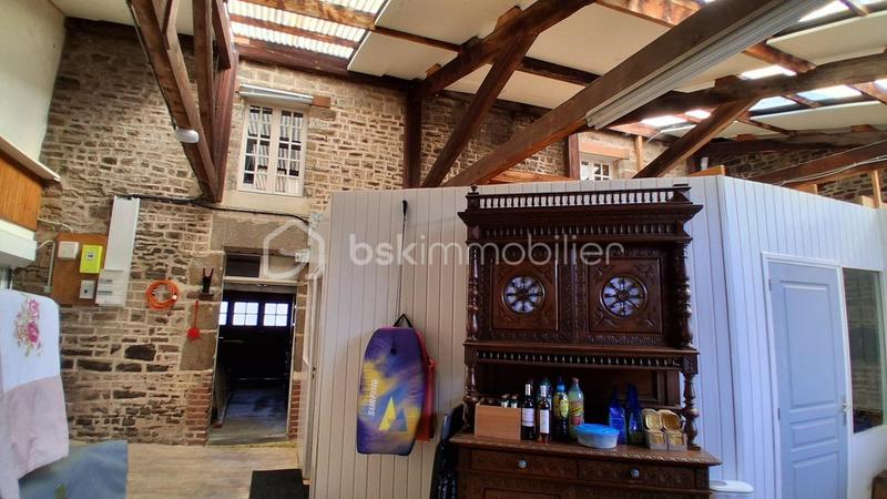 Maison en pierre - 102 m² - 6 pièces