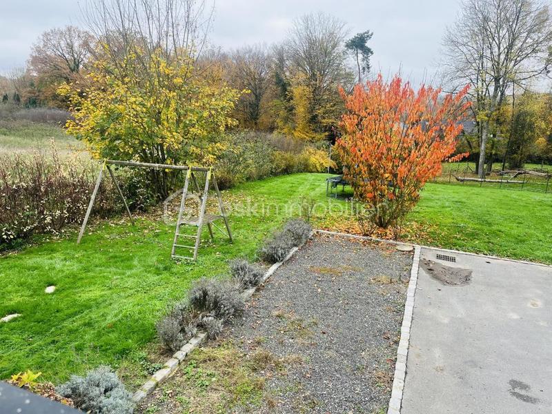 Maison - 180 m² - 7 pièces