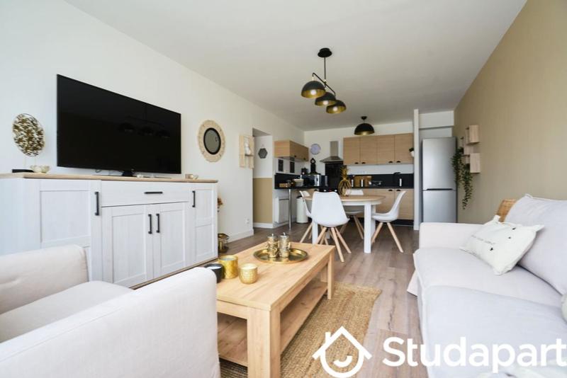 Chambre - 14 m² - 1 pièce