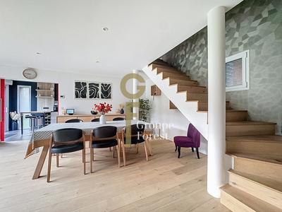 Maison - 160 m² - 6 pièces