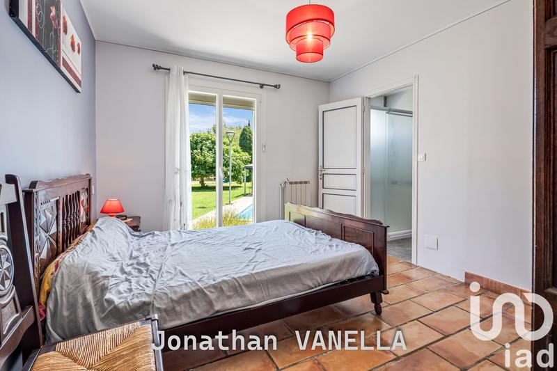 Maison - 238 m² - 8 pièces