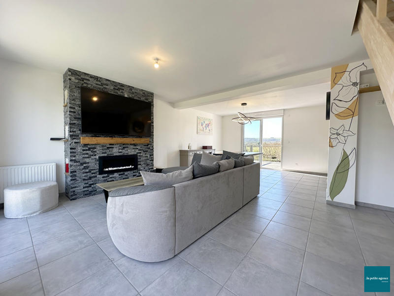 Maison - 100 m² - 5 pièces