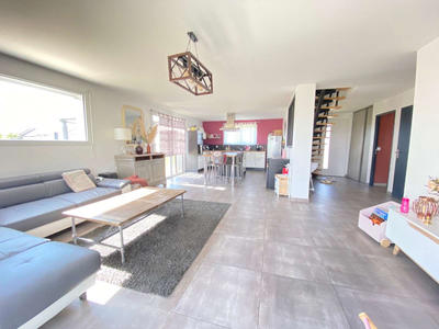 Maison - 125 m² - 6 pièces