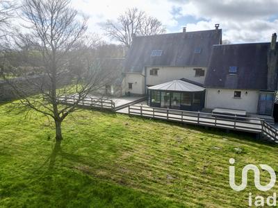 Maison - 322 m² - 11 pièces