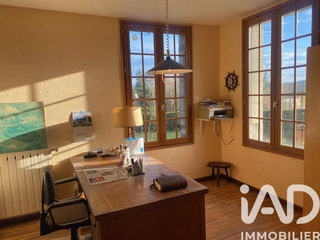 Maison - 182 m² - 7 pièces