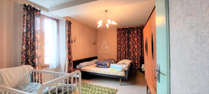 Maison - 255 m² - 7 pièces