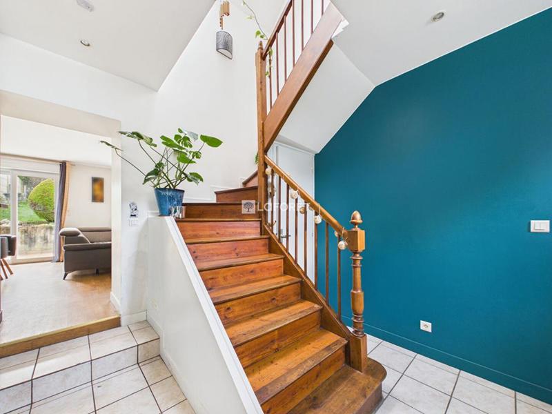 Maison - 93 m² - 4 pièces