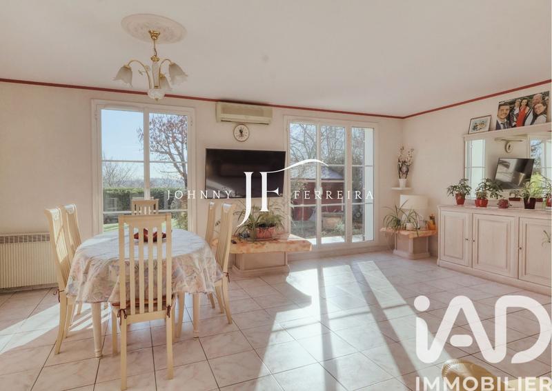 Maison - 196 m² - 9 pièces