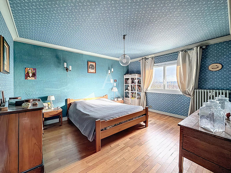 Maison - 135 m² - 7 pièces