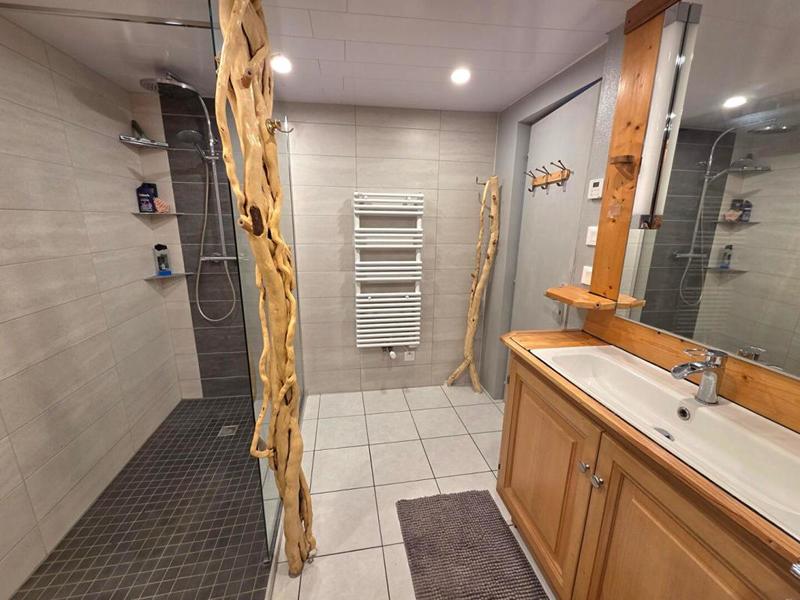 Appartement - 94 m² - 5 pièces