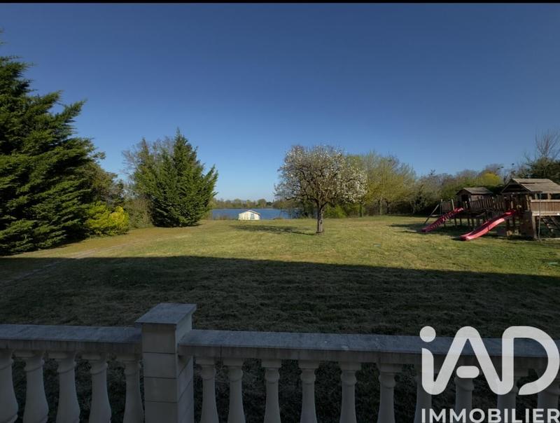 Maison - 320 m² - 8 pièces