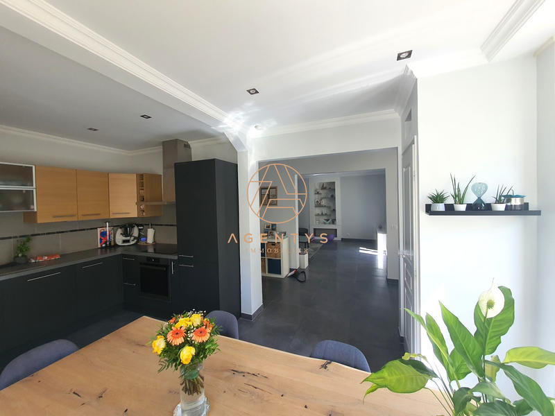 Maison - 123 m² - 6 pièces