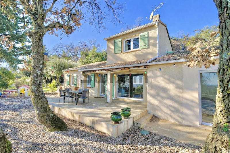 Villa - 130 m² - 5 pièces