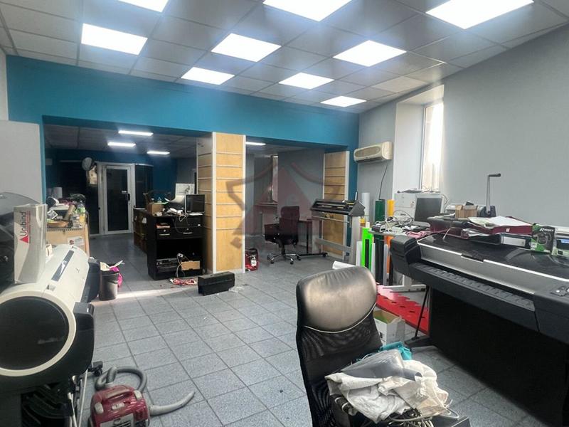 Local commercial - 72 m²