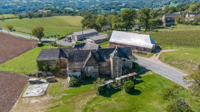 Maison ancienne - 166 m² - 7 pièces