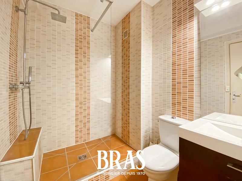 Appartement - 105 m² - 5 pièces