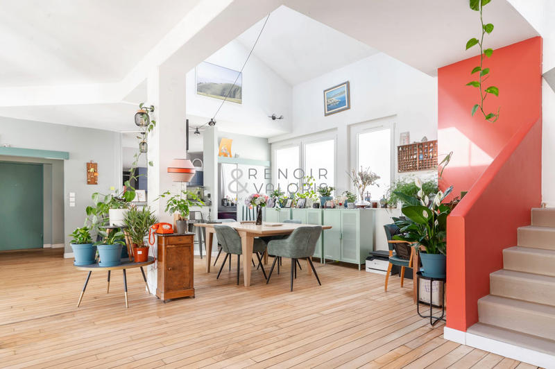 Appartement - 147 m² - 6 pièces