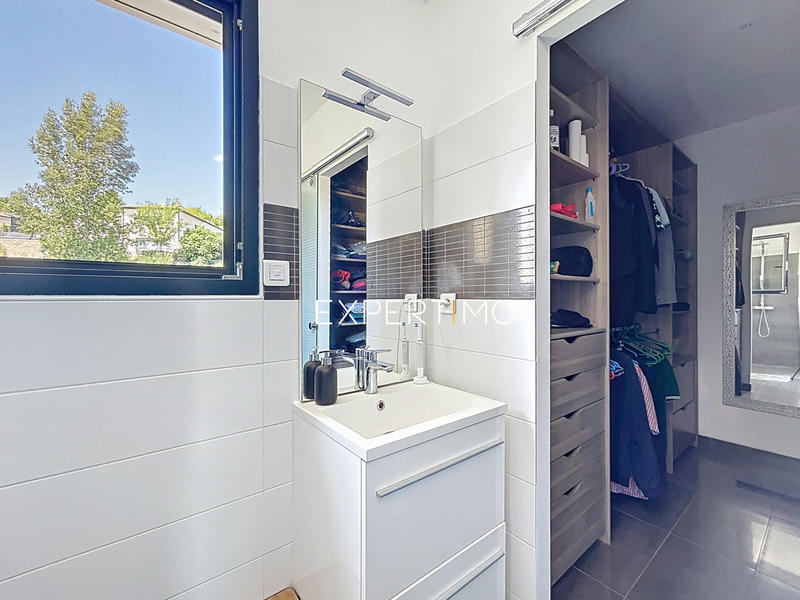 Villa - 153 m² - 5 pièces