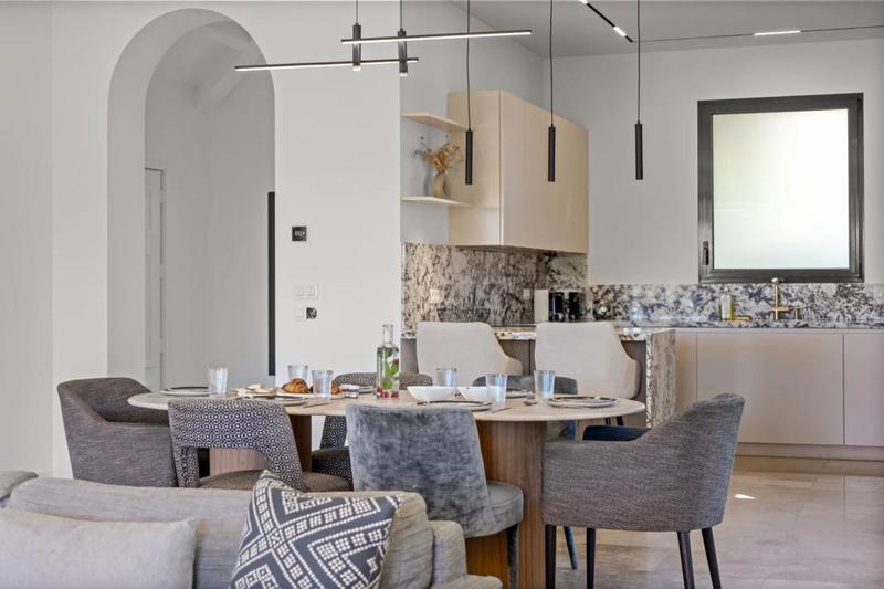 Villa - 204 m² - 6 pièces