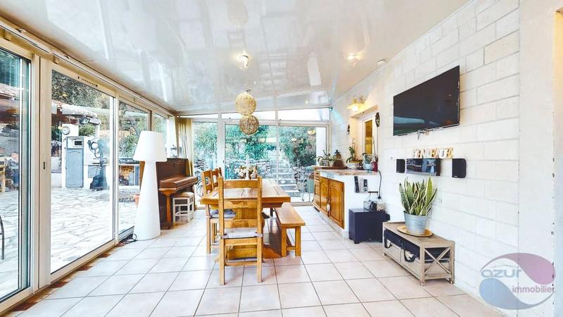 Maison - 135 m² - 7 pièces