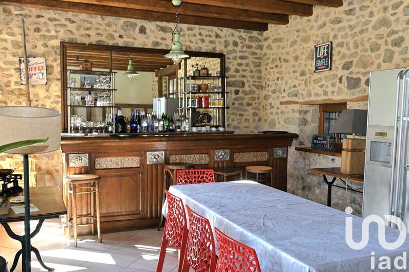 Maison - 348 m² - 8 pièces