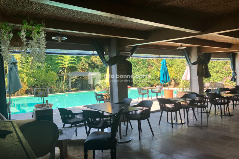 Bastide - 400 m² - 10 pièces