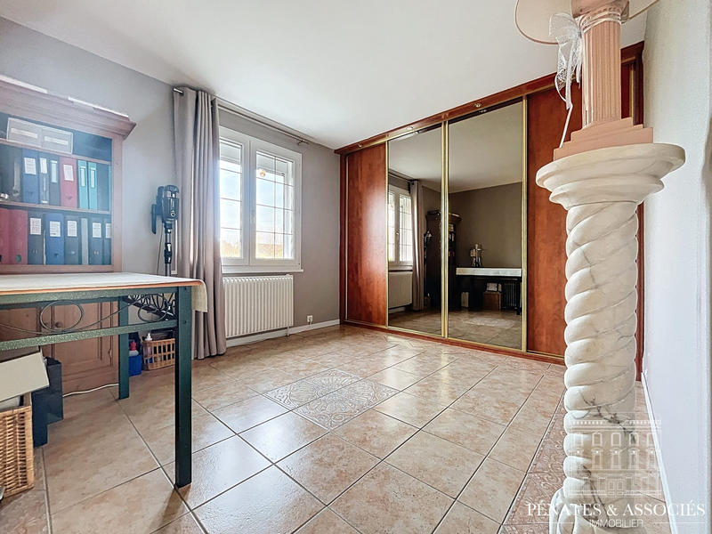 Maison - 150 m² - 6 pièces