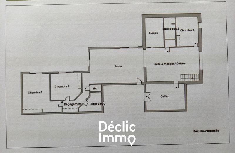 Maison - 140 m² - 8 pièces