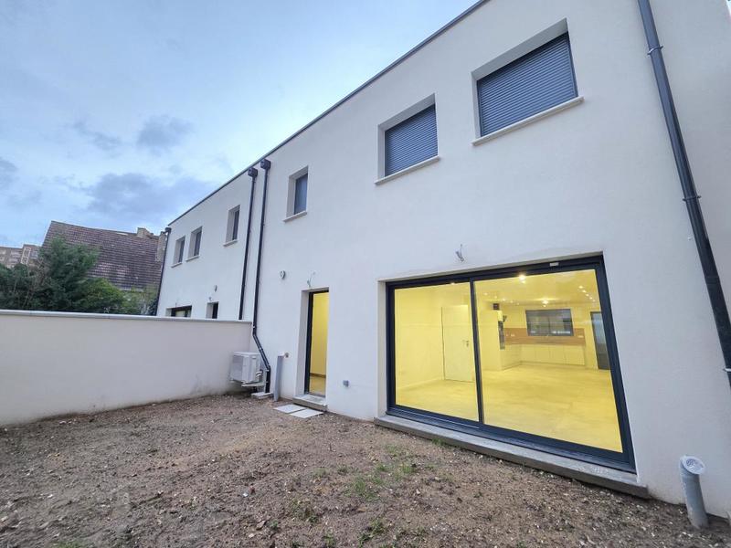 Maison ancienne - 142 m² - 5 pièces