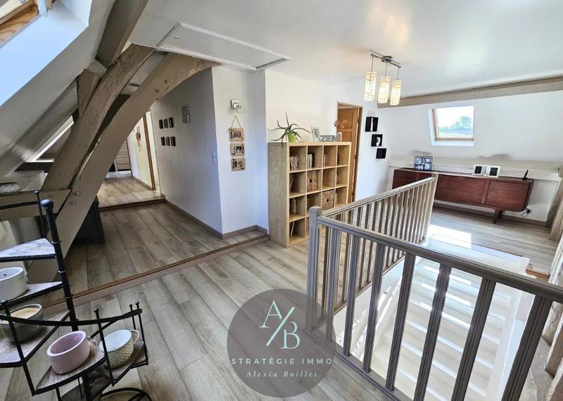 Maison - 240 m² - 7 pièces