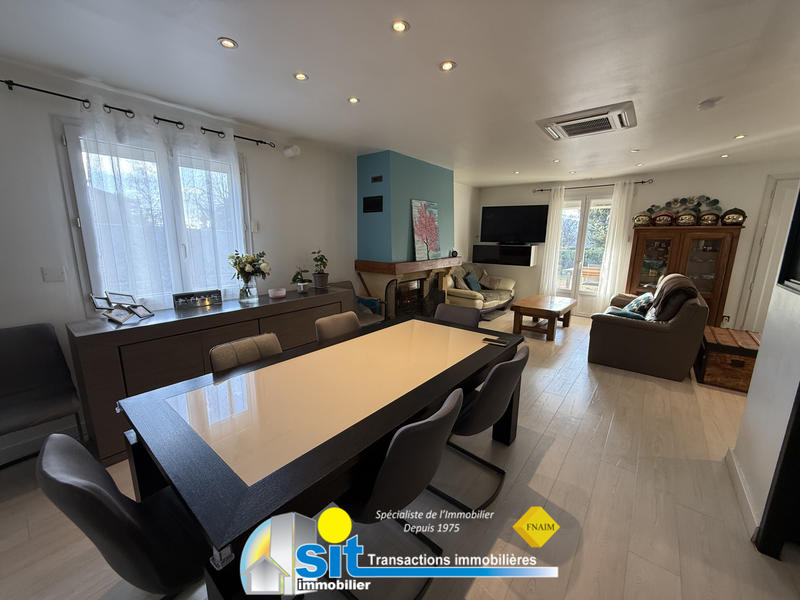 Maison - 111 m² - 5 pièces