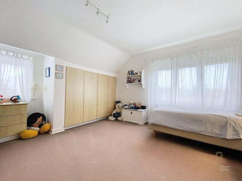 Maison - 199 m² - 6 pièces