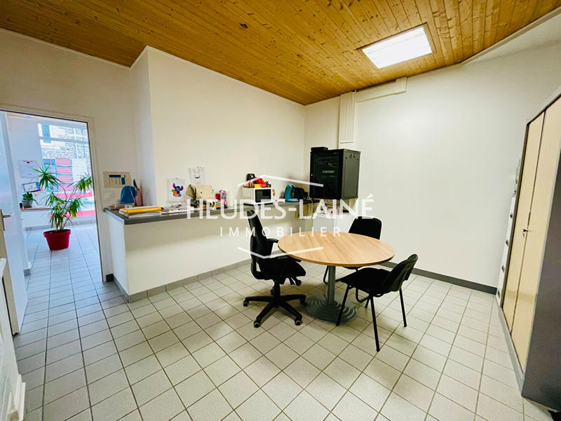 Local d'activités - 93 m²