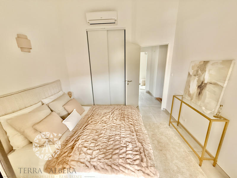 Villa - 93 m² - 4 pièces