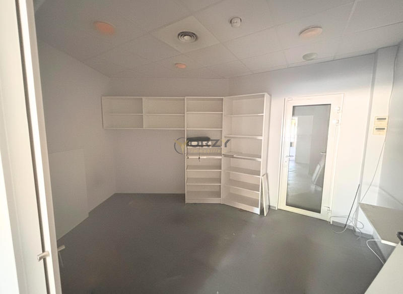 Local commercial - 158 m²