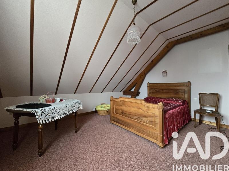 Maison - 188 m² - 8 pièces