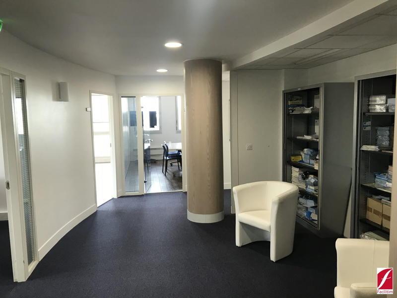 Bureau - 433 m²