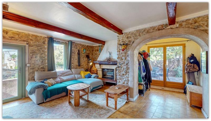 Maison de village - 171 m² - 7 pièces