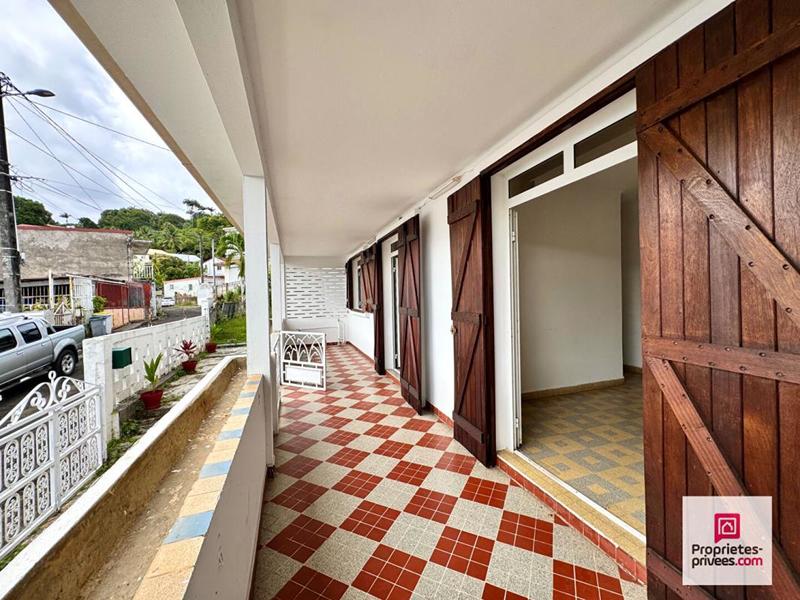 Maison - 134 m² - 8 pièces