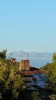 Terrain constructible - 5 300 m²