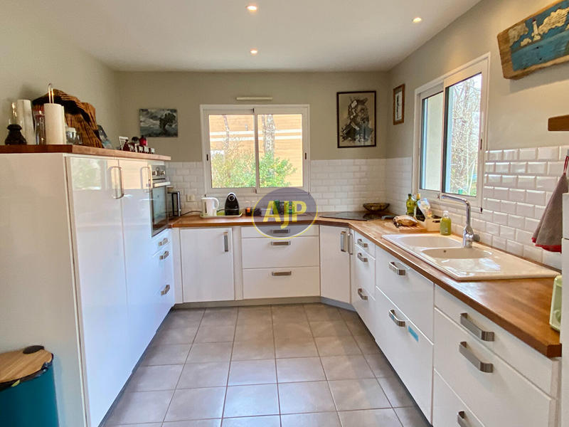 Maison - 122 m² - 5 pièces