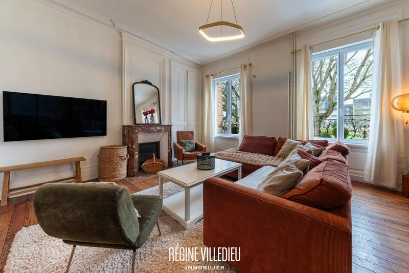 Maison - 153 m² - 7 pièces